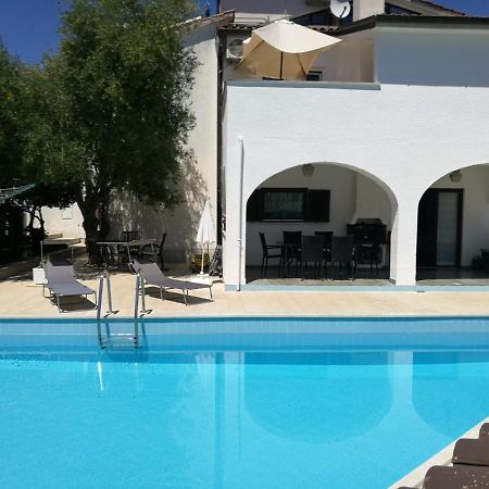 Ferienhaus Bozena Appartment 6 Върсар Екстериор снимка